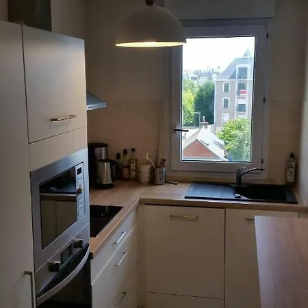 Tres Bel Appartement Centre Ville 2 Mn Plages Et Marche Dinard Exterior photo
