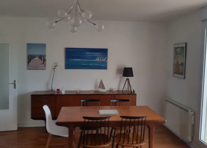 Tres Bel Appartement Centre Ville 2 Mn Plages Et Marche